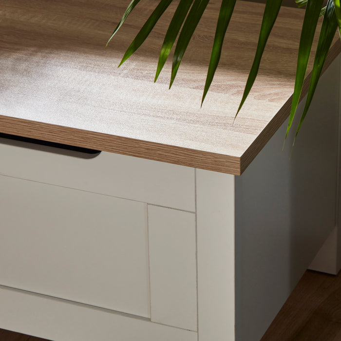 Bampton Blanket Box - White