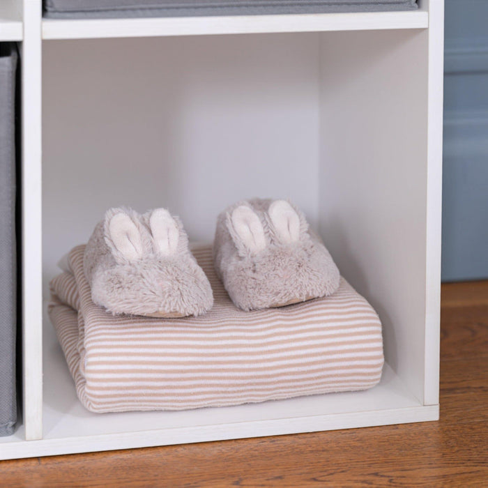 4 Cube White Bookcase Wooden Display Unit Shelving Storage Bookshelf Shelves (Grey Basket) - Laura James
