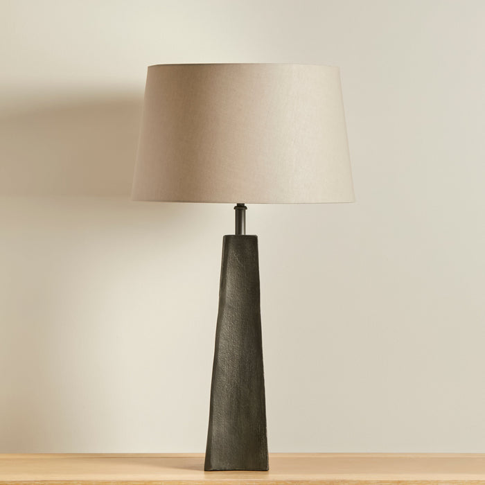 Hellend-lamp-laura-james