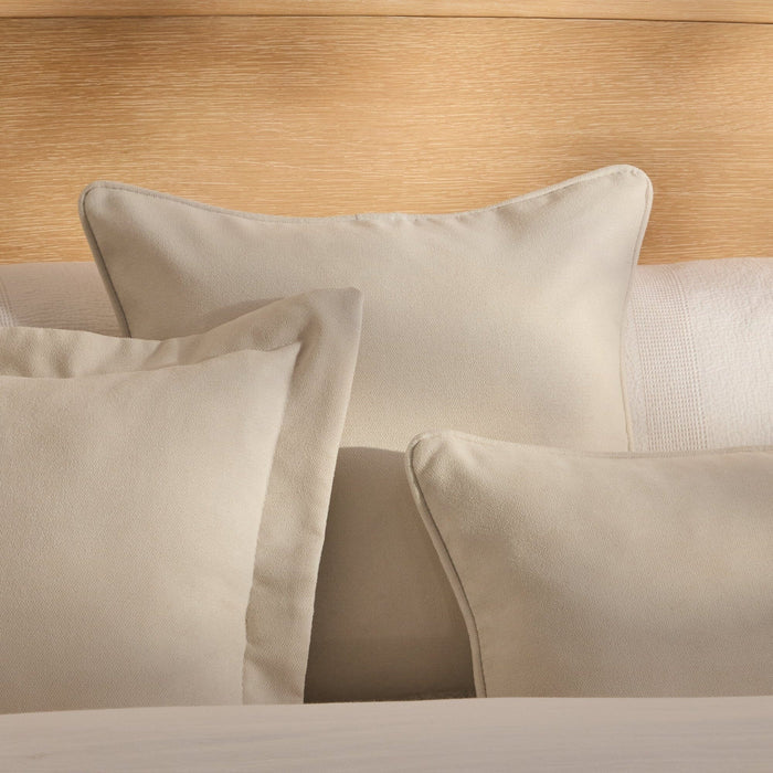 Ludney 50x50cm Cushion Cover - Ivory - Laura James