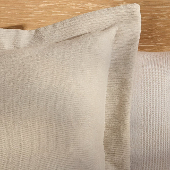 Ludney 50x50cm Cushion Cover - Ivory - Laura James