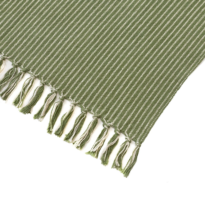 Odisha 125x150cm Green Throw - Laura James