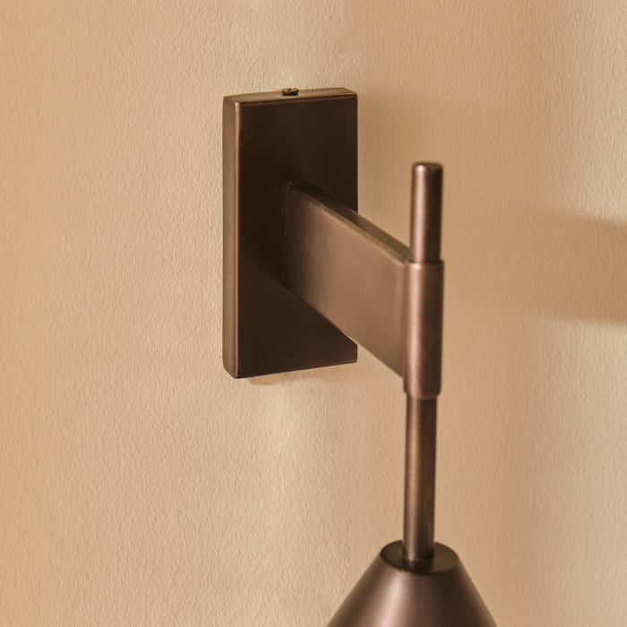 Brockhill_28cm_Metal_Wall_Light_Bronze-6 - Laura James