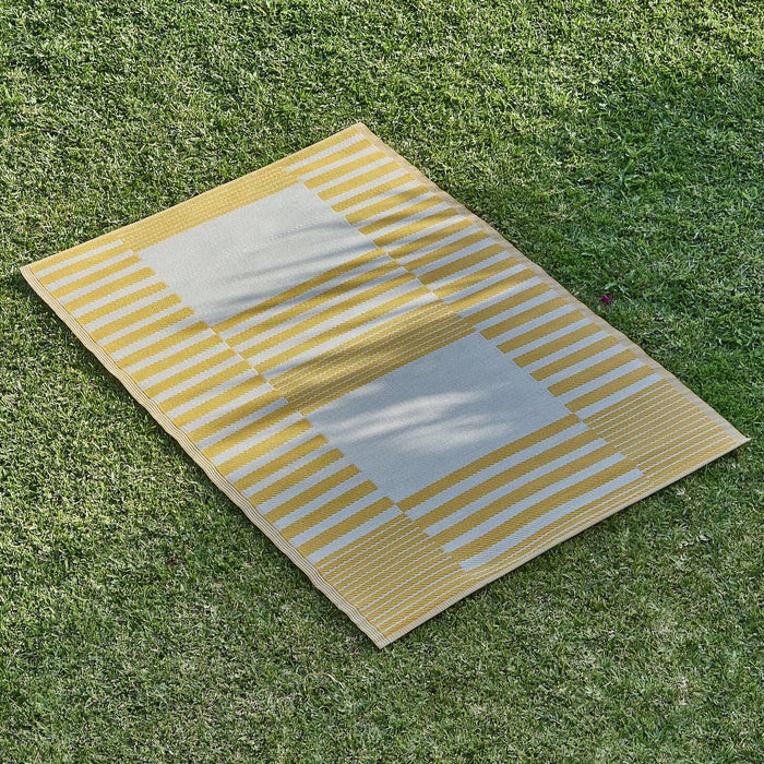 Outlet - Hemsby 160 x 230cm Garden Rug - Yellow