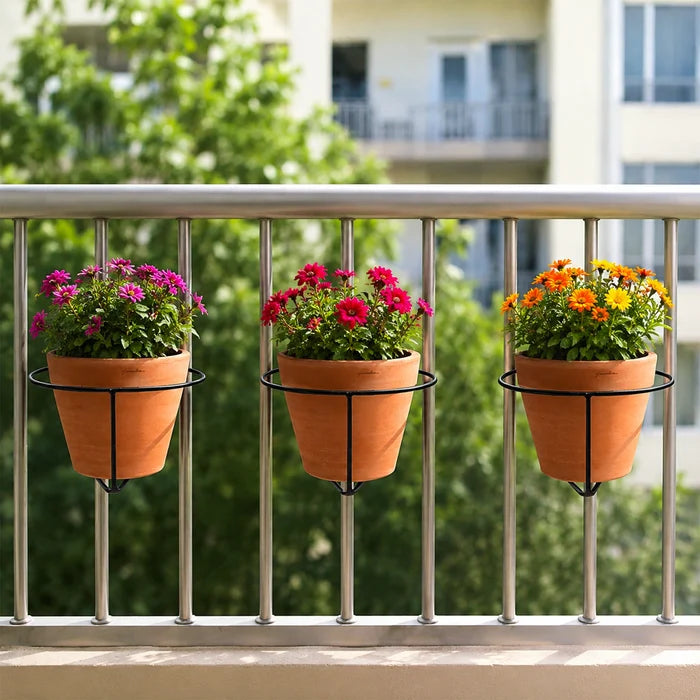 Ring Nest Railing Planter Holder for Balcony | Urban Plant