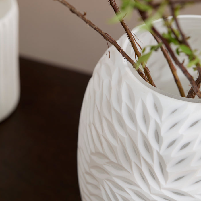 Vetralla 20cm Glass Vase - White - Laura James
